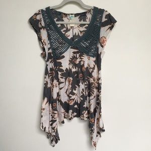 Anthropologie Shark Bite Hem Floral Print top